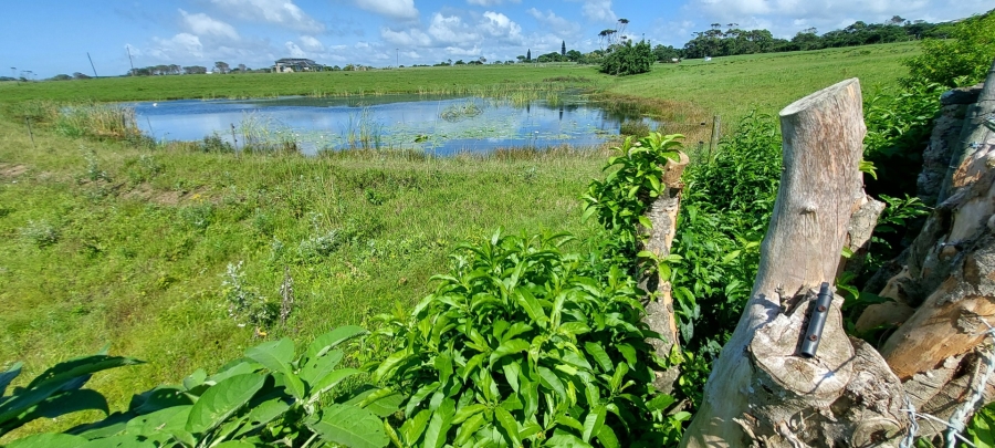 5 Bedroom Property for Sale in Sunrise On Sea Eastern Cape